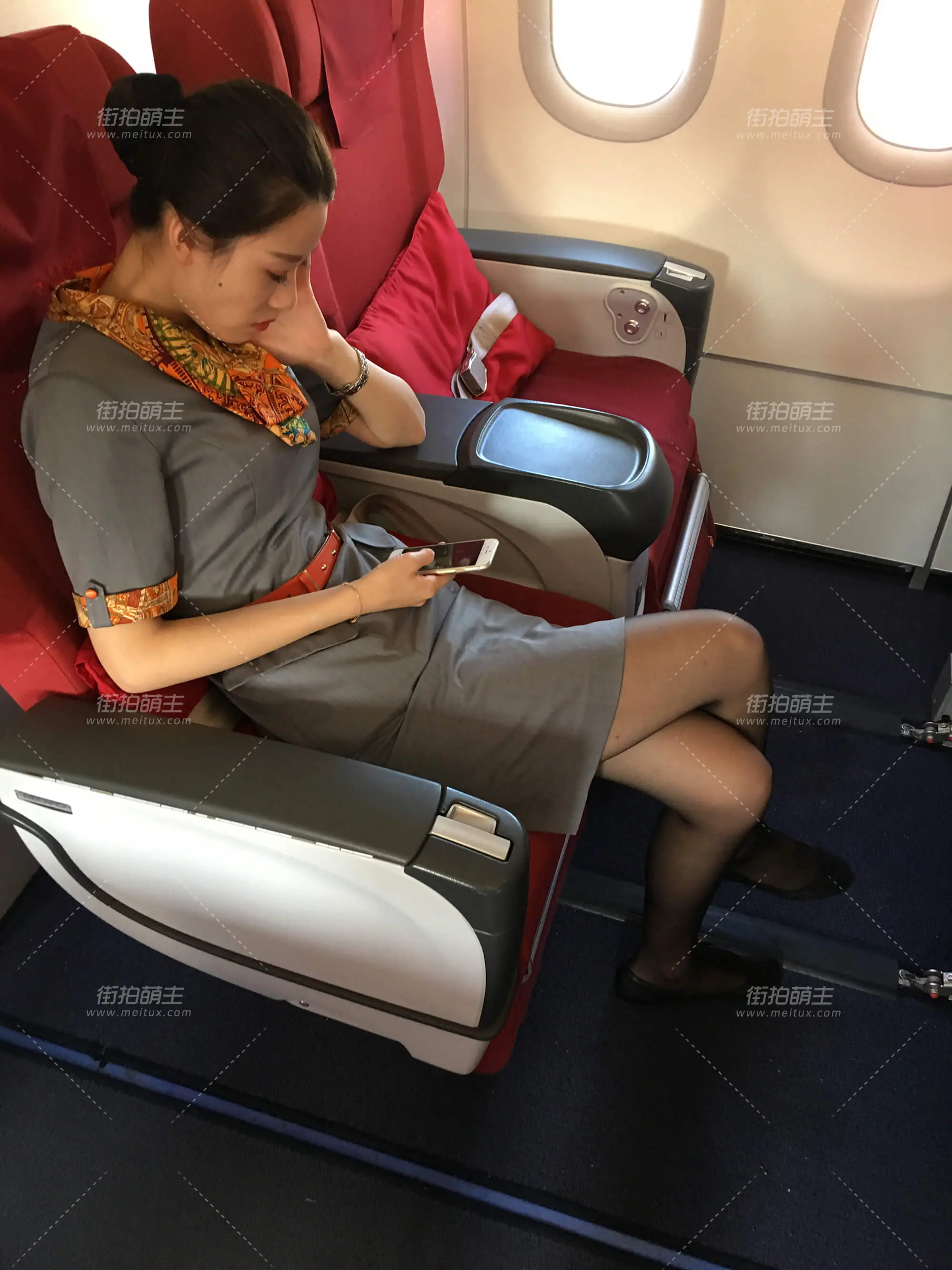 机上拍摄-小众航空九元和青岛-九元鞋子是尖头有特色-稀缺 [60P-107MB]