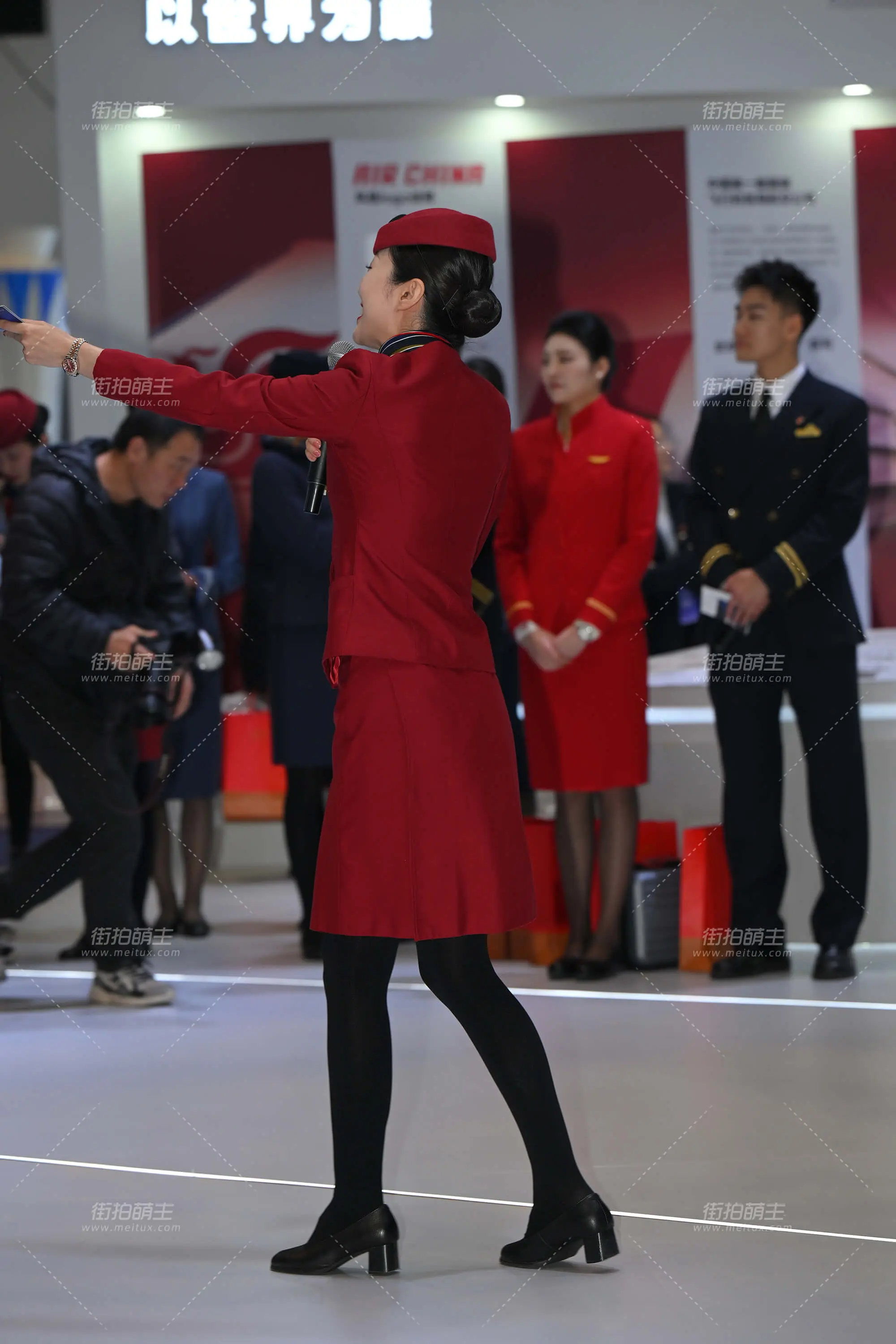 SH25-164-76 山航韵味女主持 [76P1V-2.64GB]