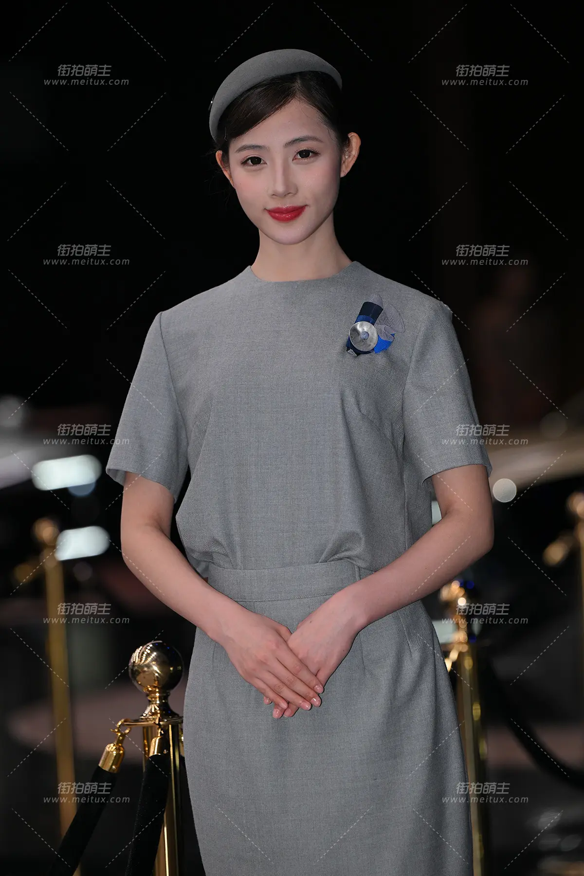 2564-18=45 问界展台黑丝职员 [45P-842MB]