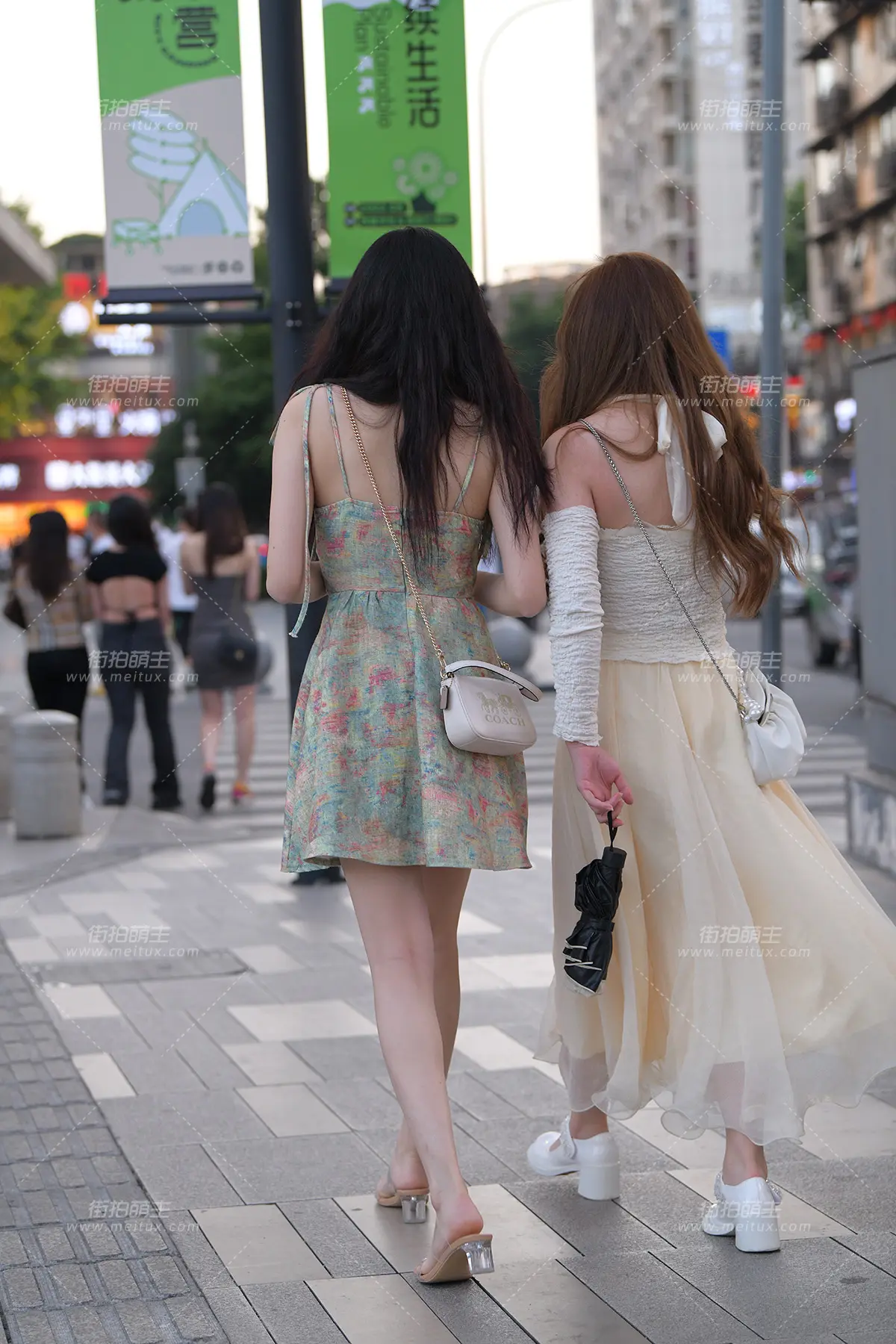 2254-1+118 白皙美腿小姐姐 [118P-2.75GB]