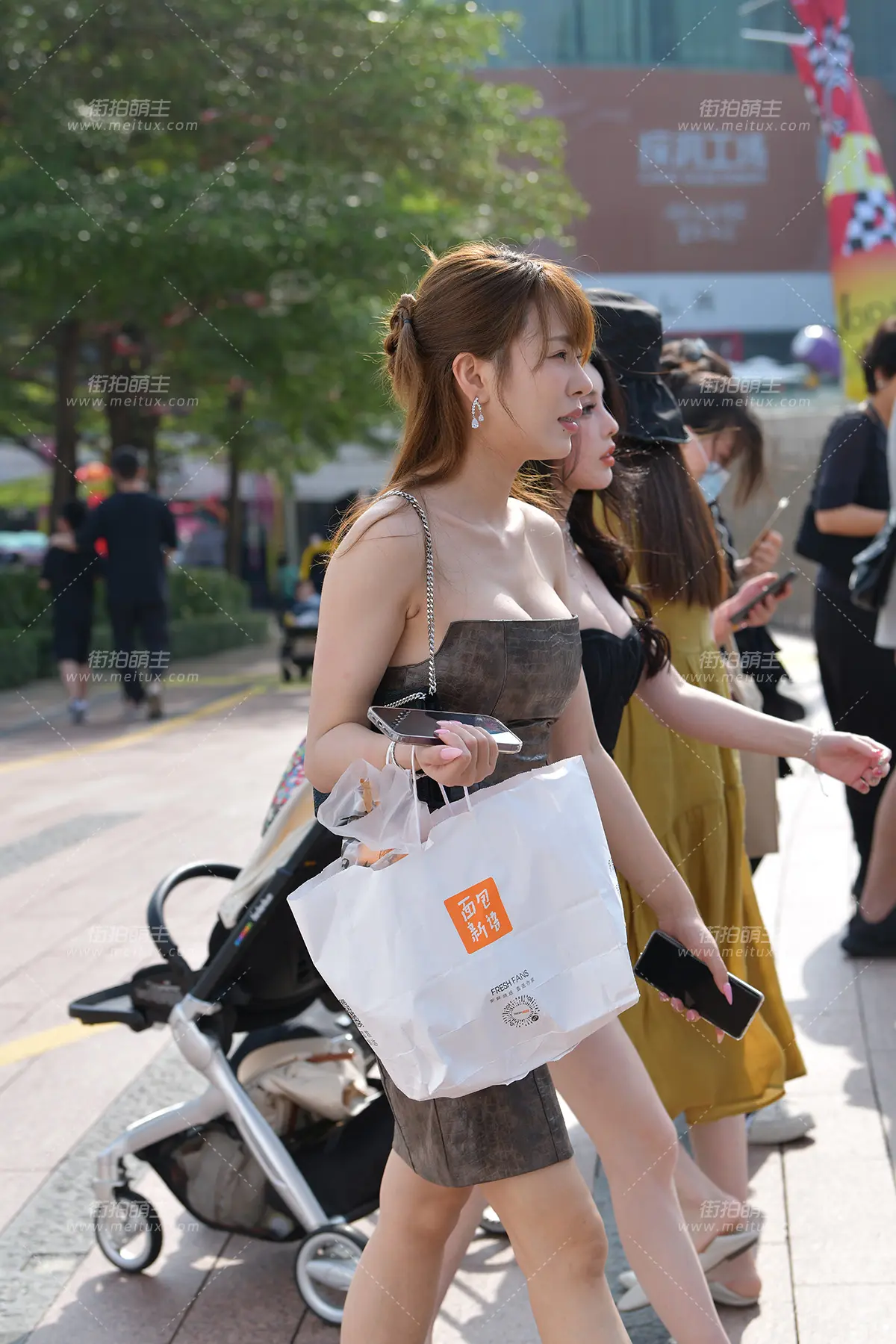 23416-60=45 偶遇肤白貌美的大波小姐姐 [45P-1.00GB]