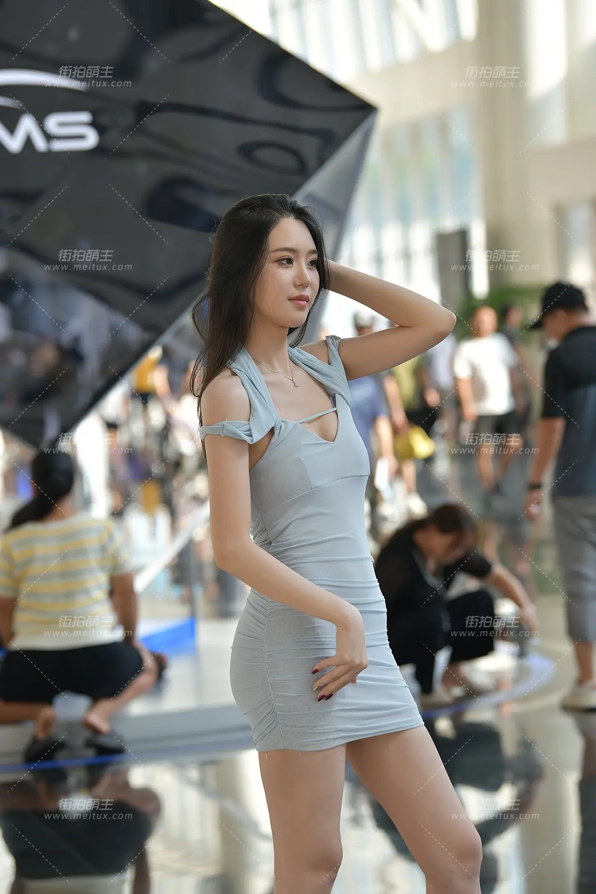 2491-33=132 白皙美腿包臀裙美女 [132P-2.97GB]