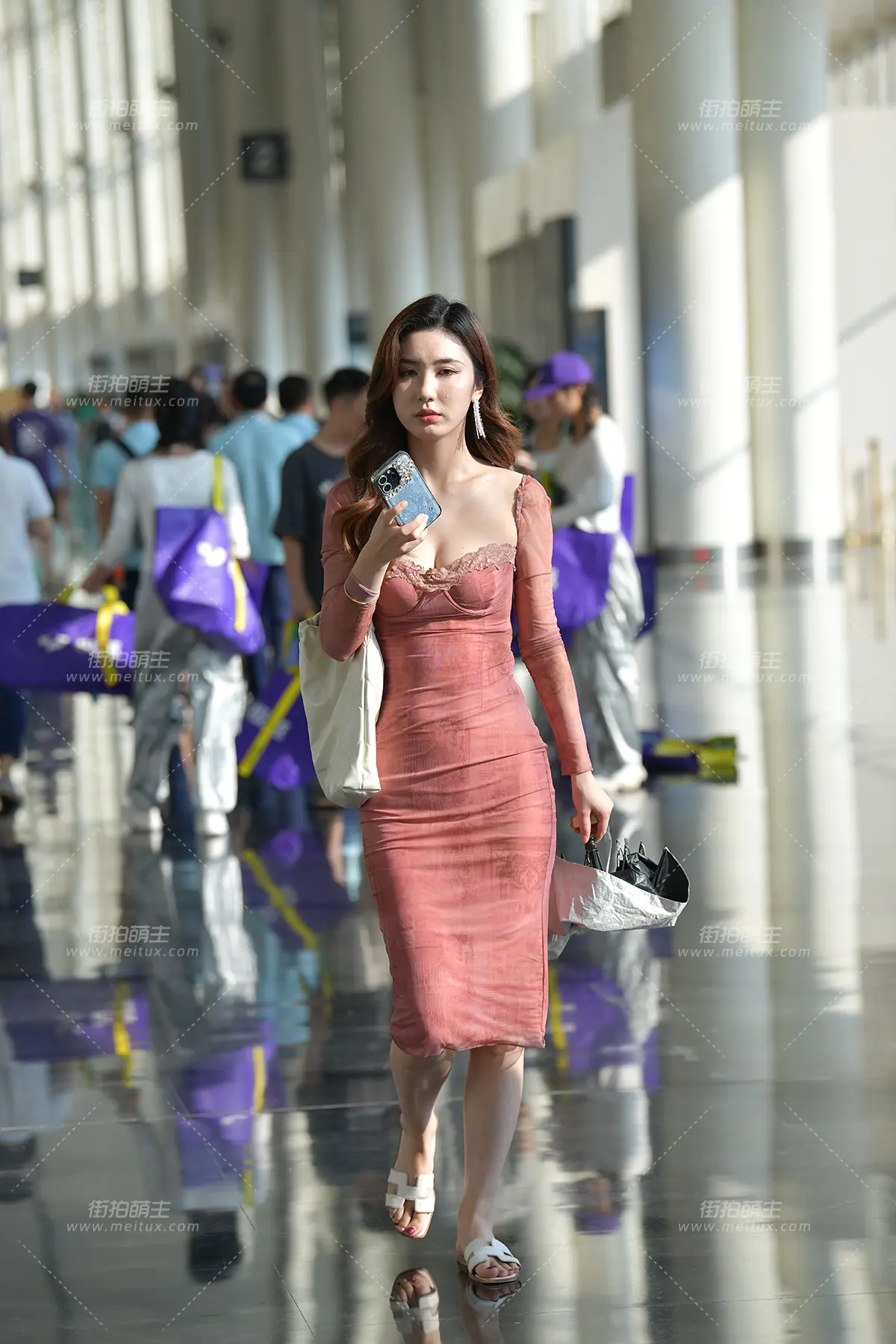 2495-17=59 魅力裹胸包臀裙美女，细品细品 [59P-1.30GB]