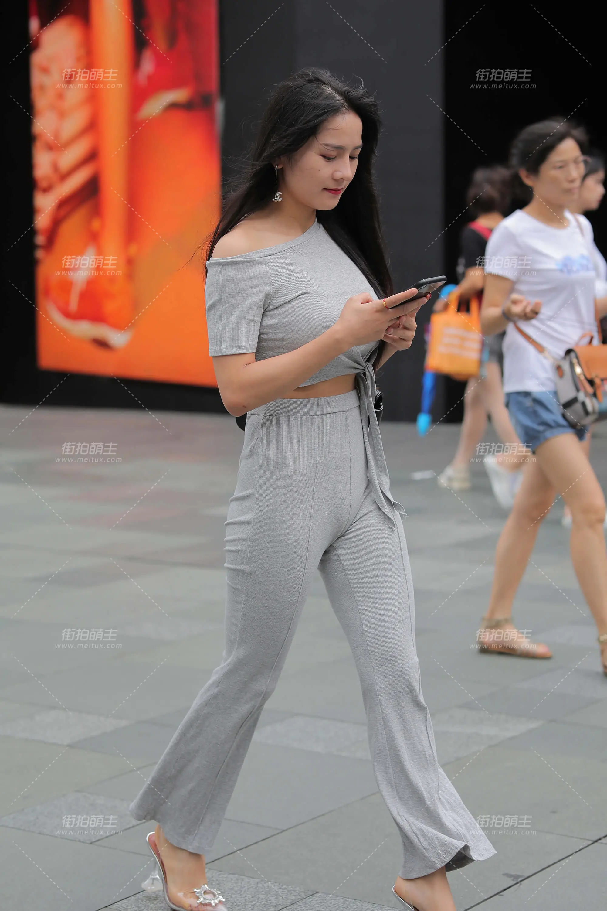 190802-58 小姐姐身材不错 [58P-509MB]