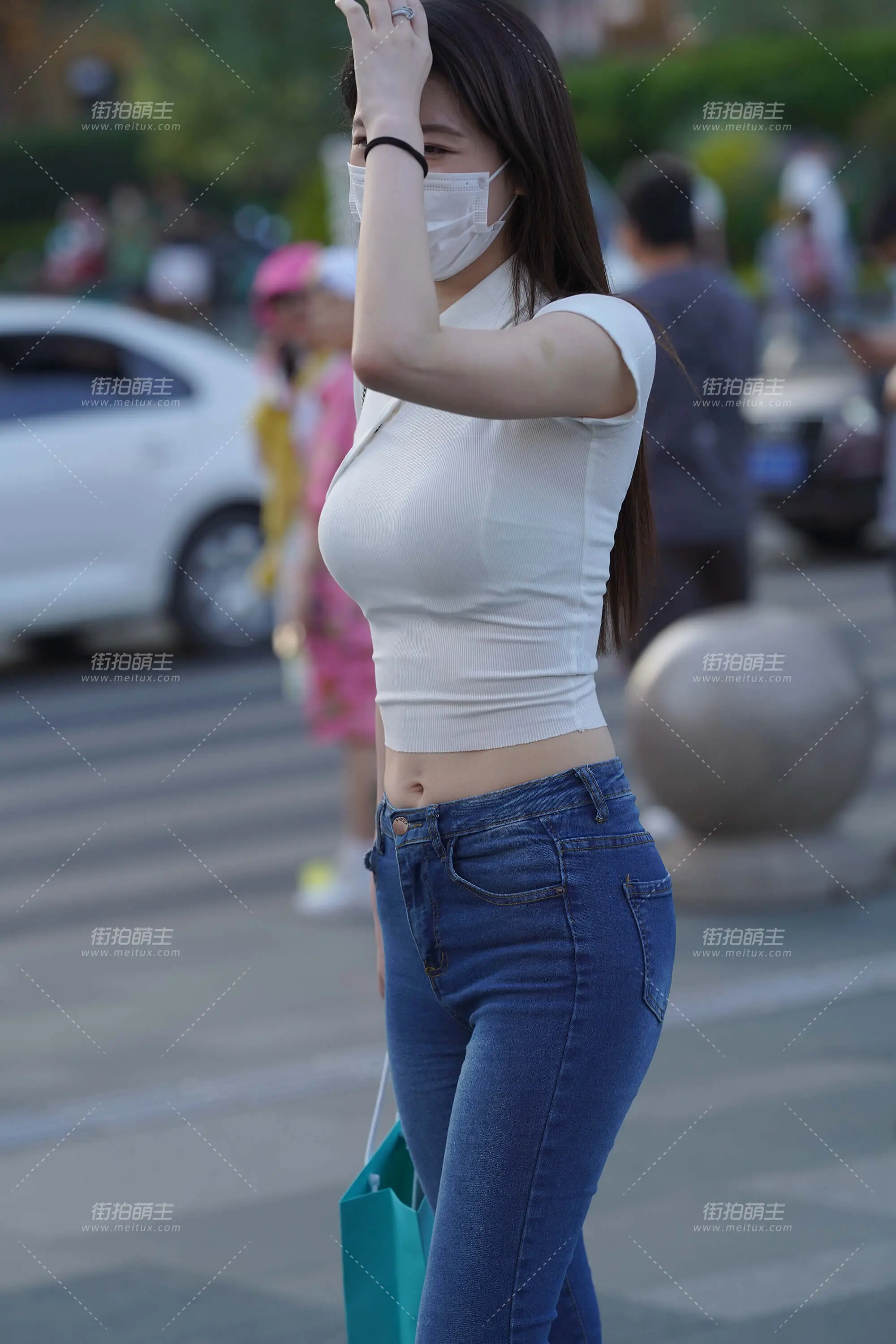 220504-35 小姐姐简单的穿着 搭配出全是腿的效果 [207P-2.68GB]