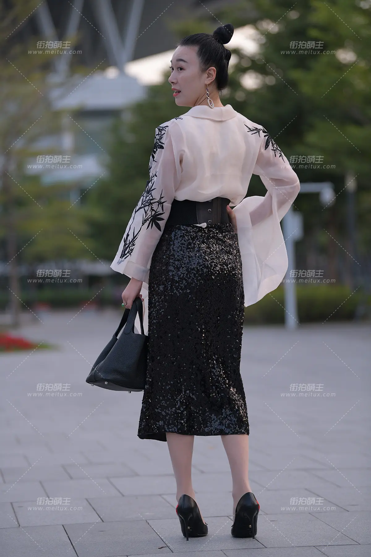 201027-2+66 爱穿丝袜的少妇 [66P-1.67GB]