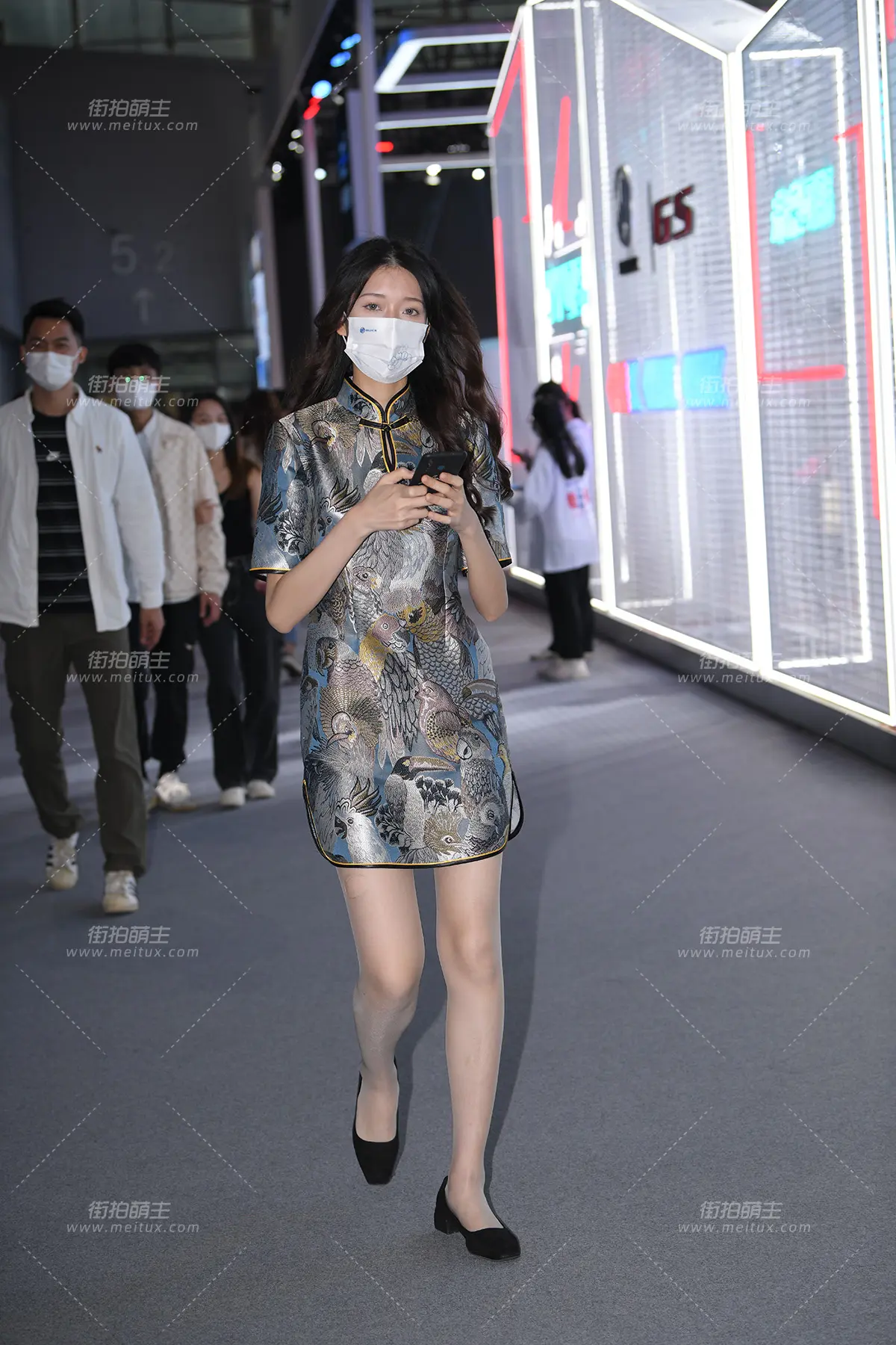 211121-35+44 旗袍风丝袜女生 [44P-1.19GB]