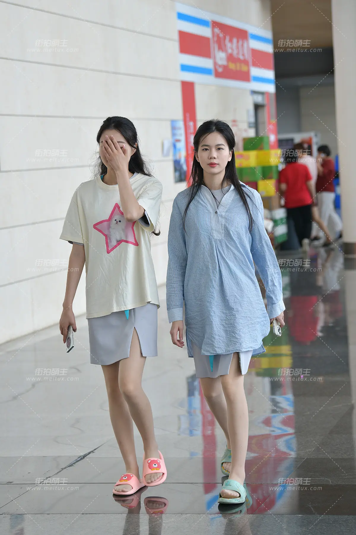 2493-13=65 肉丝，美腿，拖鞋，俩闺蜜 [65P-1.50GB]