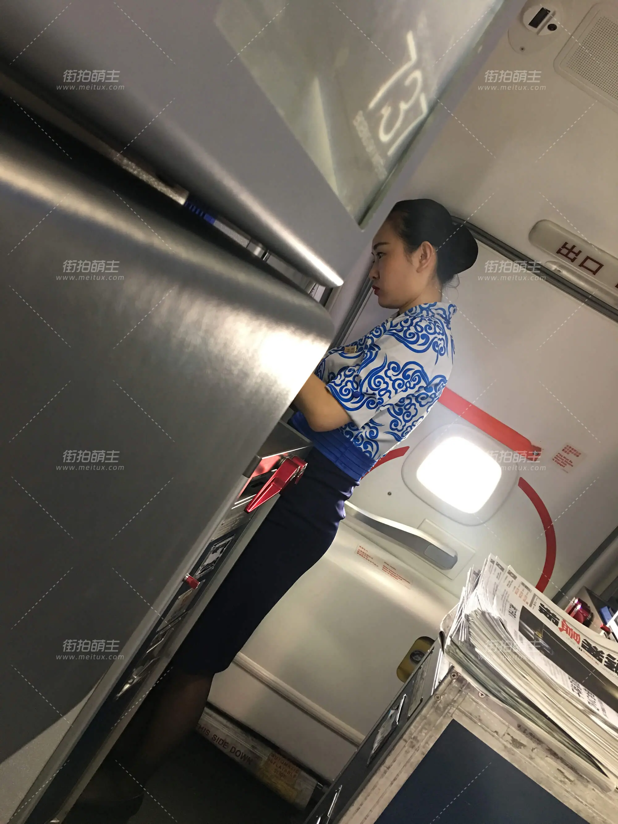 春节大福利第一季-机上拍摄空姐-奥凯航空和成都航空 [91P-159MB]