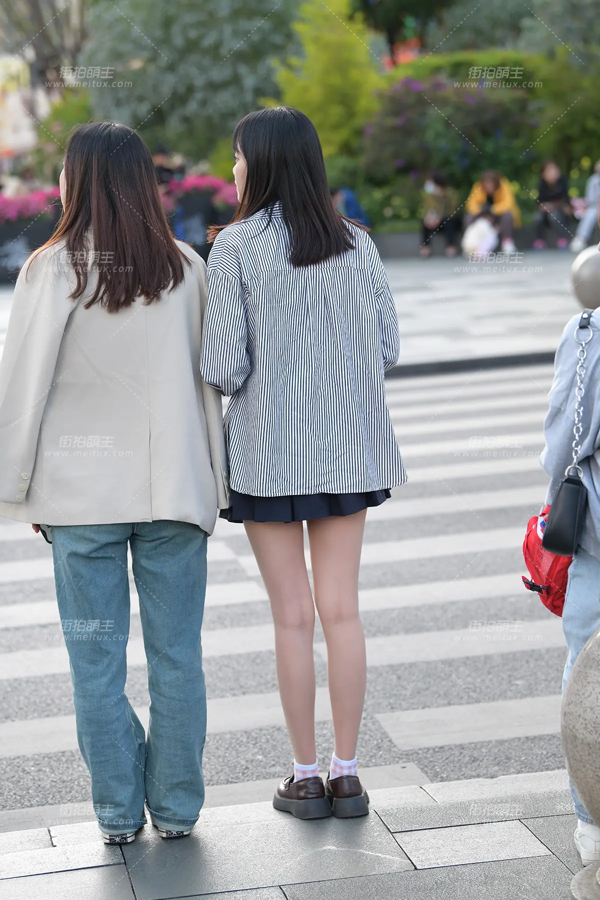 23425-7+67 街拍丝袜女孩 [67P-1.58GB]
