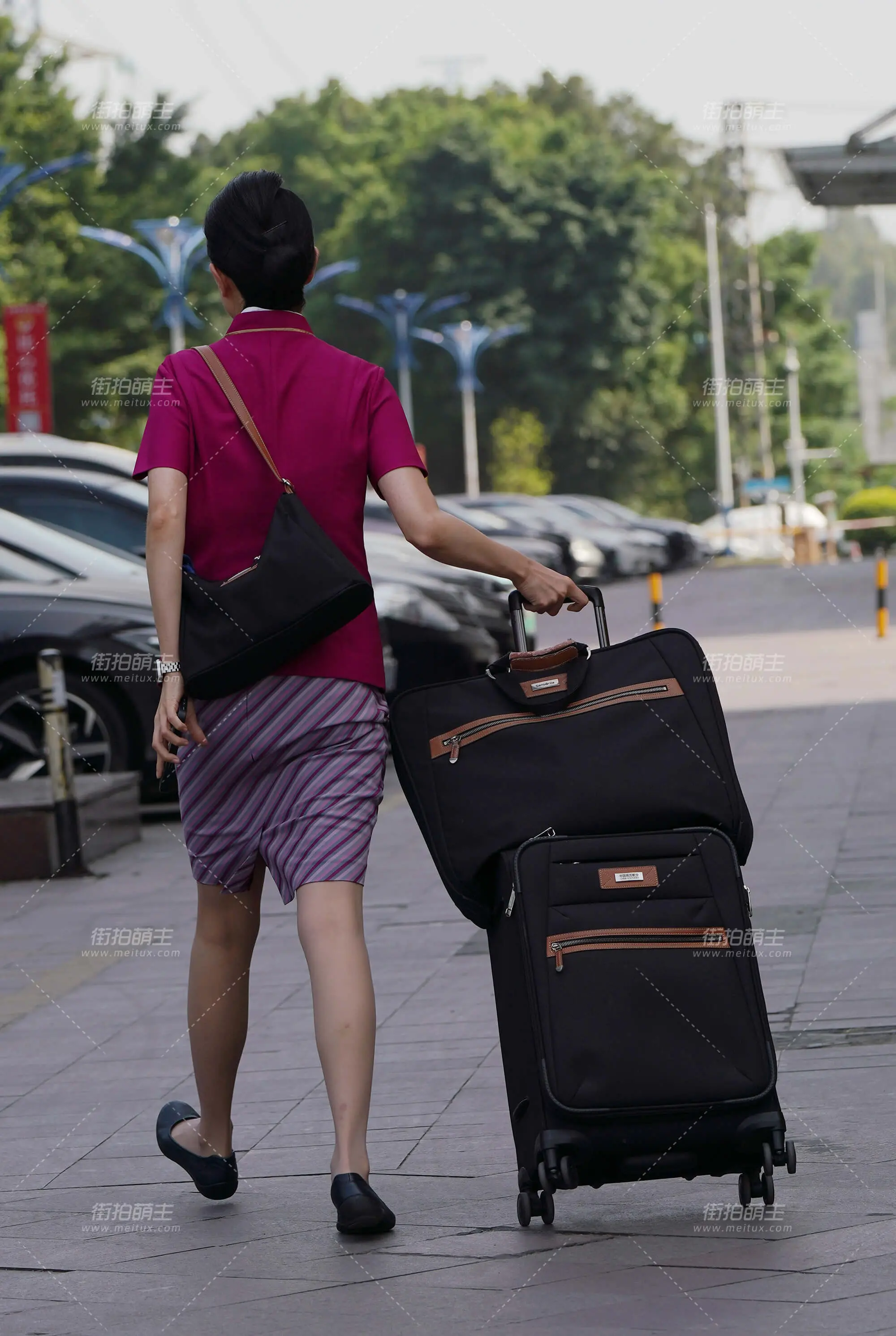25空姐街拍-今有空姐街拍闪光灯-紧张刺激图虽散小贵但经典 [13P-392MB]