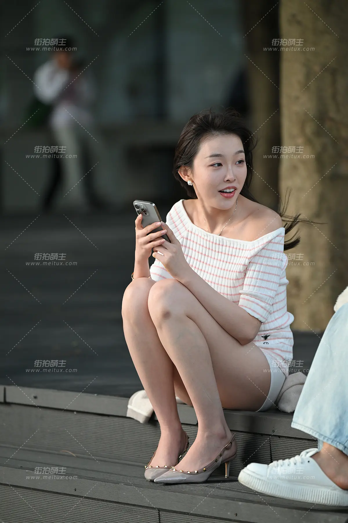 241024-5=85 纤细美腿，热裤撸狗女神 [85P-1.61GB]