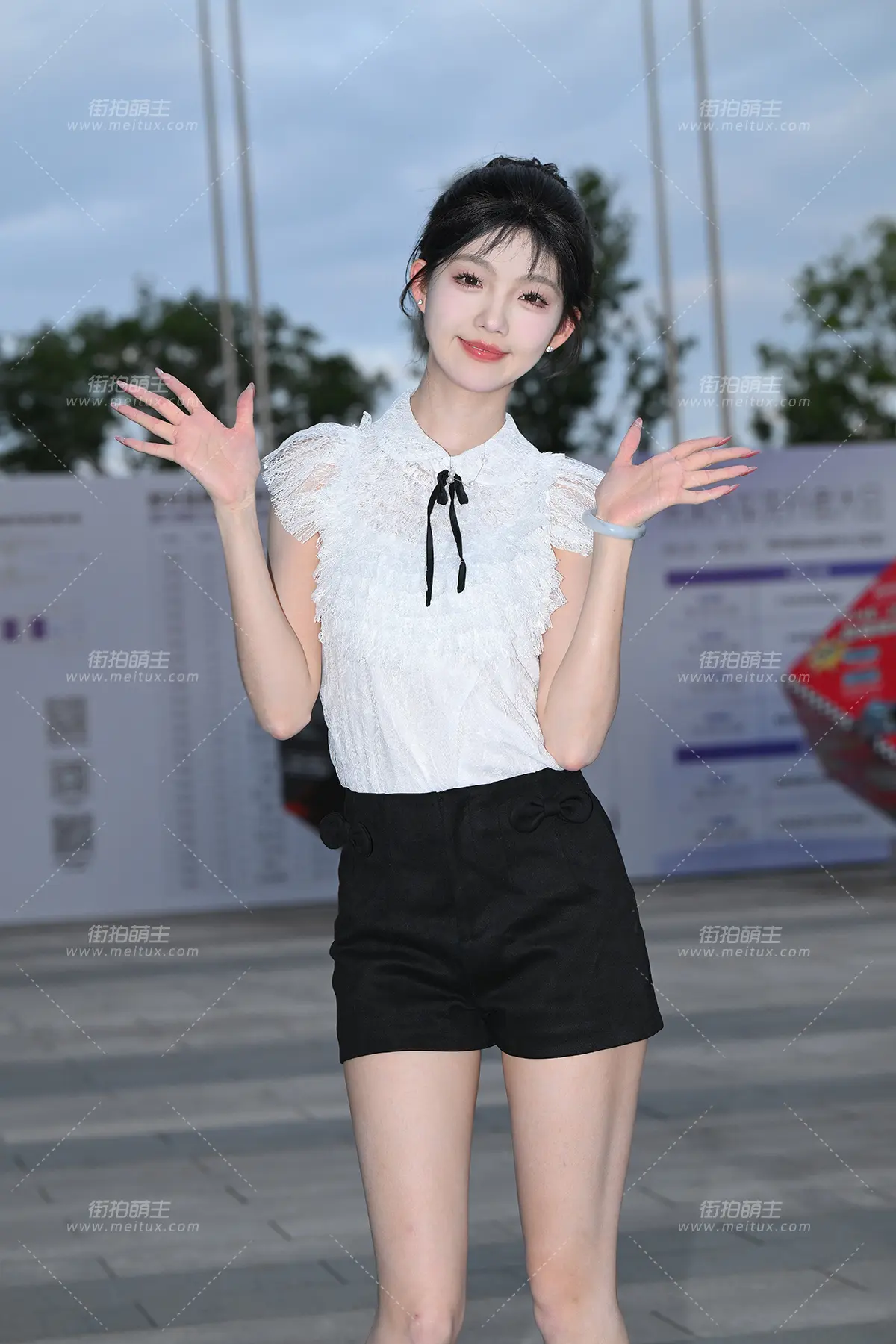 2561-9=103 清甜可口的网红 小面包 [104P-2.08GB]