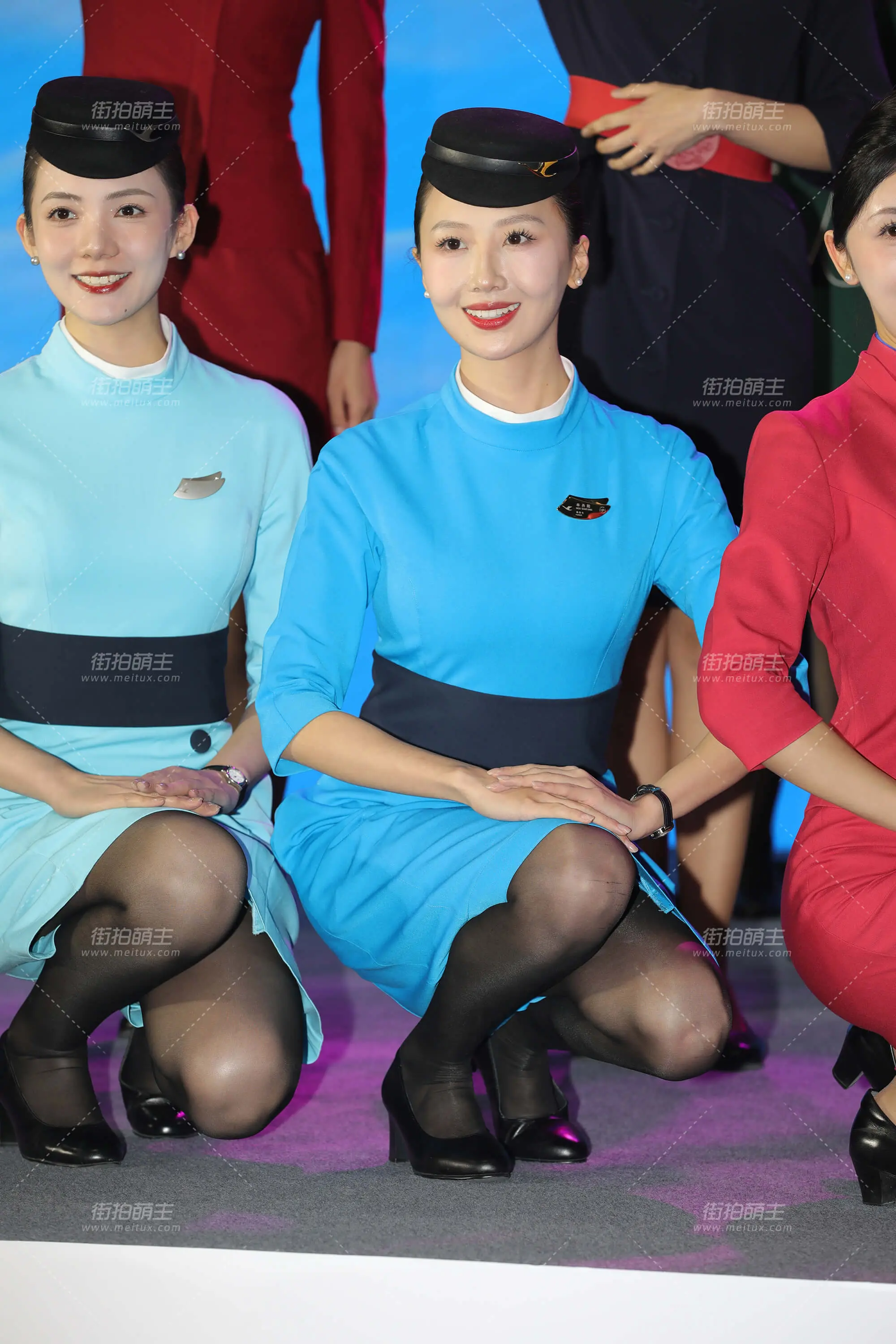厦航乘务长高挑身材笑容甜美 [87P-838MB]