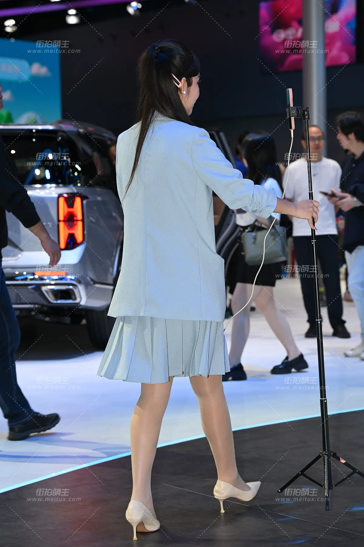 241117-32=88 韵味丝袜女主播 [88P-1.46GB]