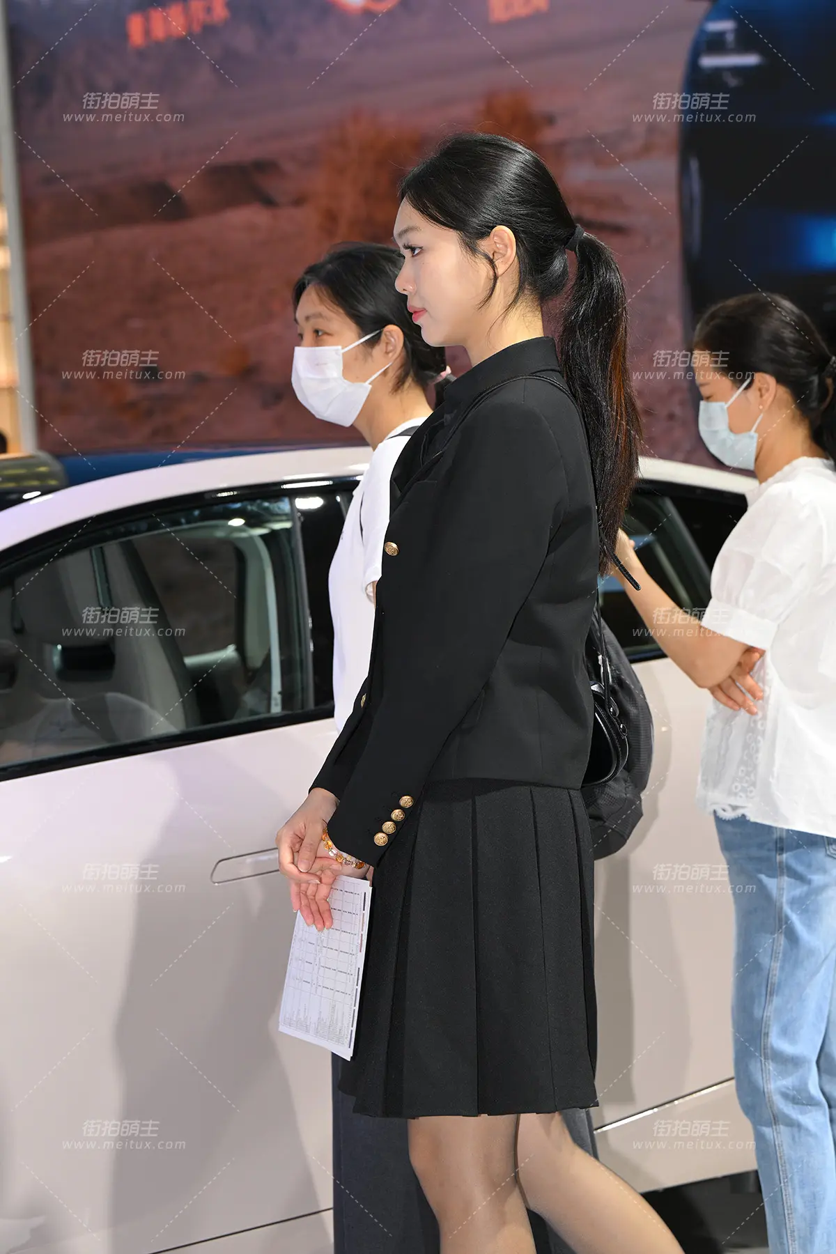 2552-9=83 广州车展 可爱黑丝女孩 [83P-1.75GB]