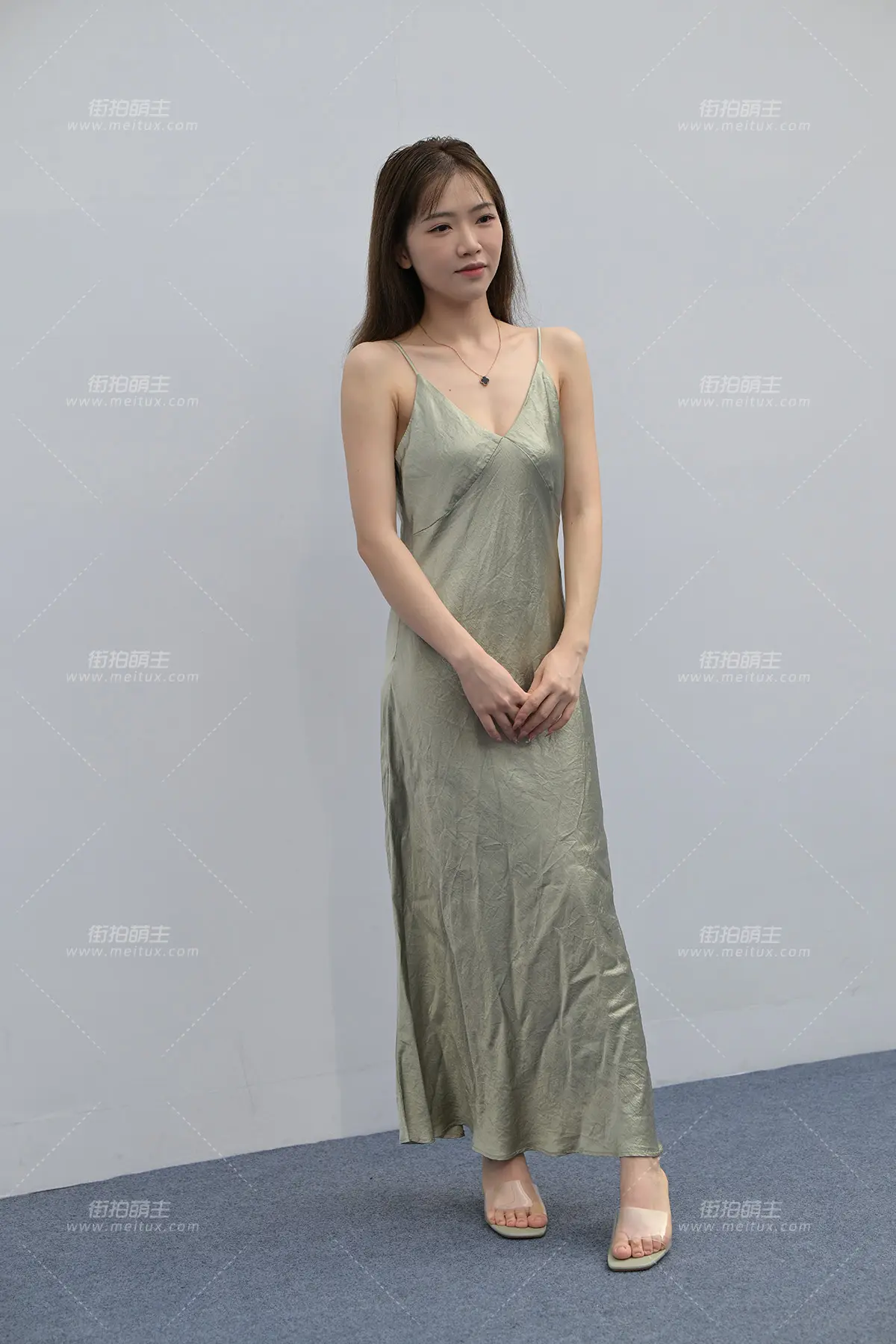 SH25-158-102 来自小馒头的魅力 美足小姐姐 [102P-2.02GB]