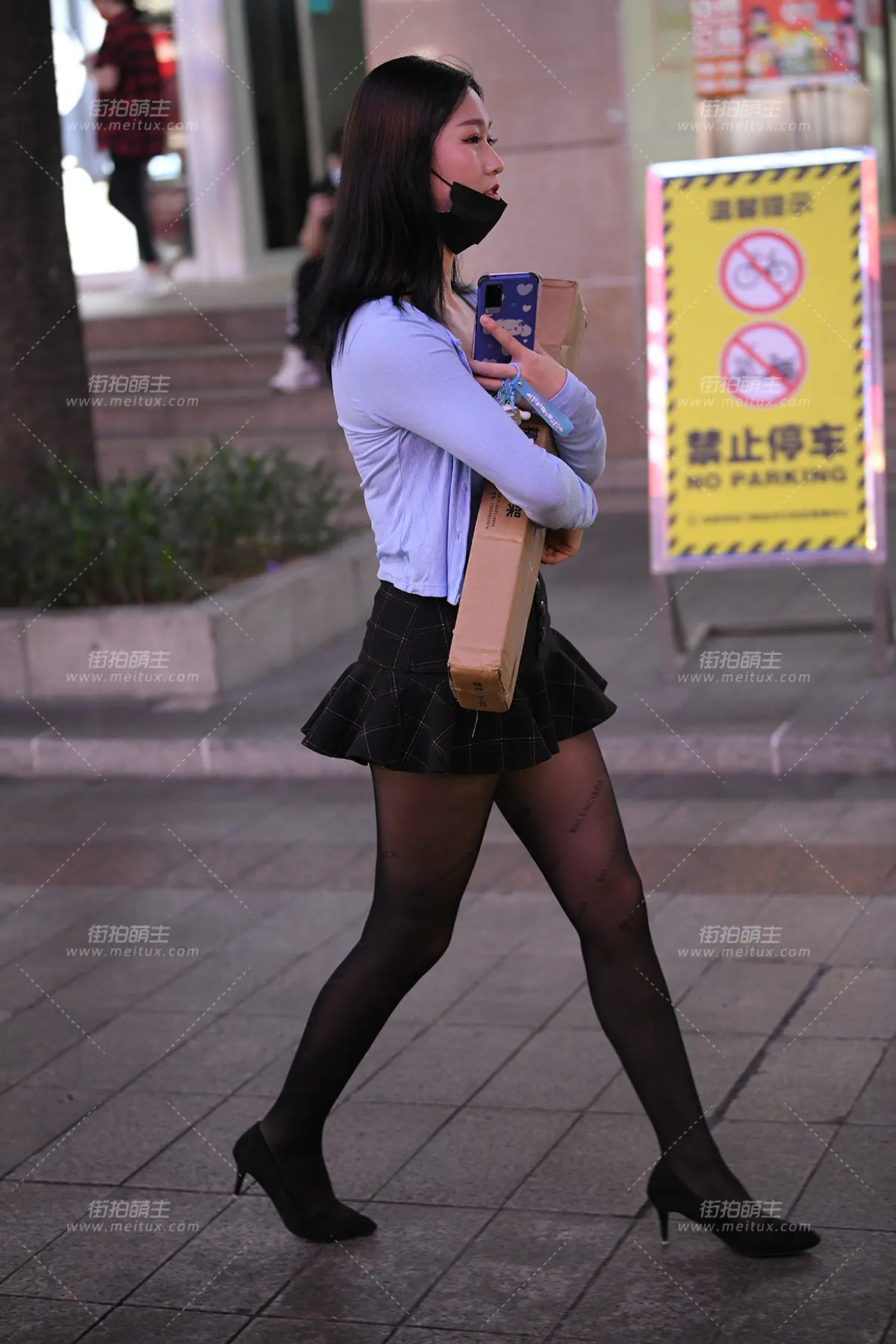 21113-4+87 超短裙，性感黑丝小sao货 [87P-1.95GB]