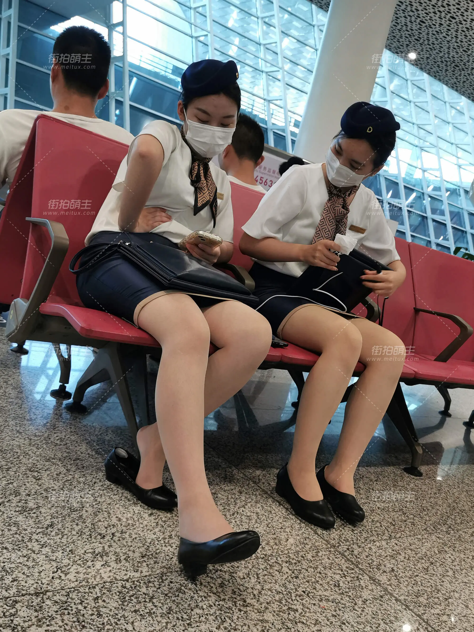 航站楼偶遇专车公司客服制服装肉丝挑鞋玩鞋 [56P-505MB]